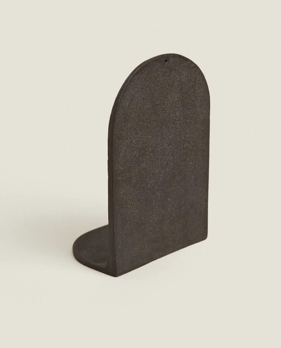 SUPORTE DE LIVROS DE FERRO