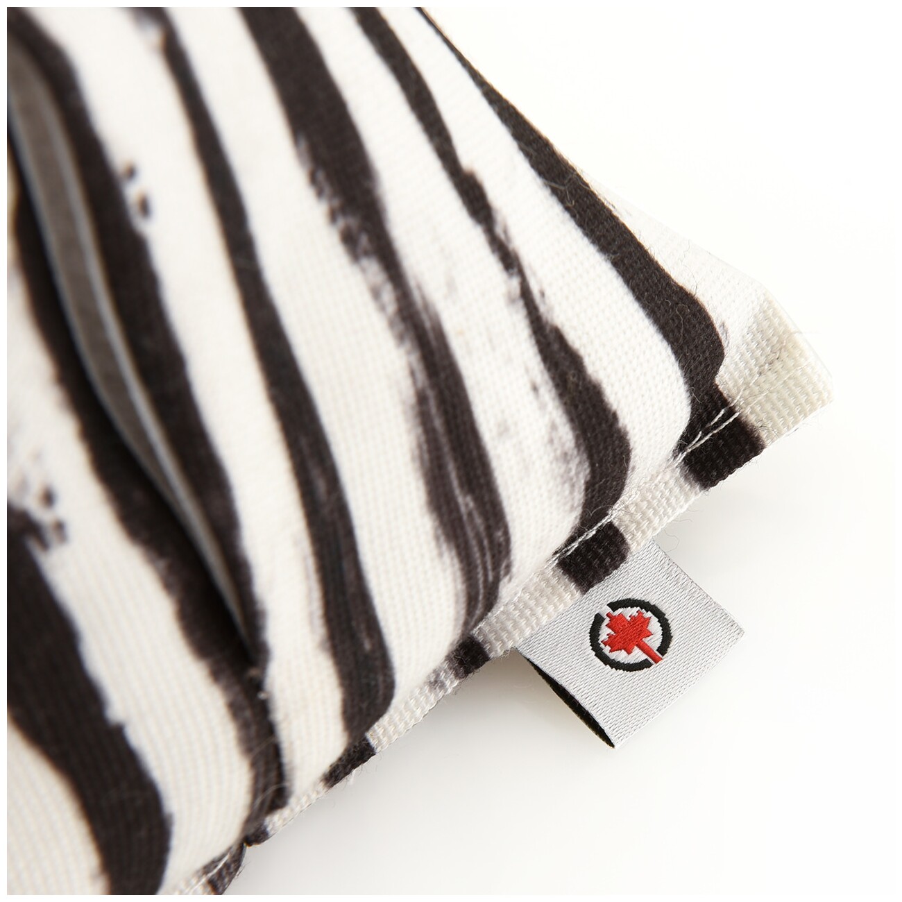 Canadian Cat Company Baldrianspielzeug 6x Schmusepyramide Zebra