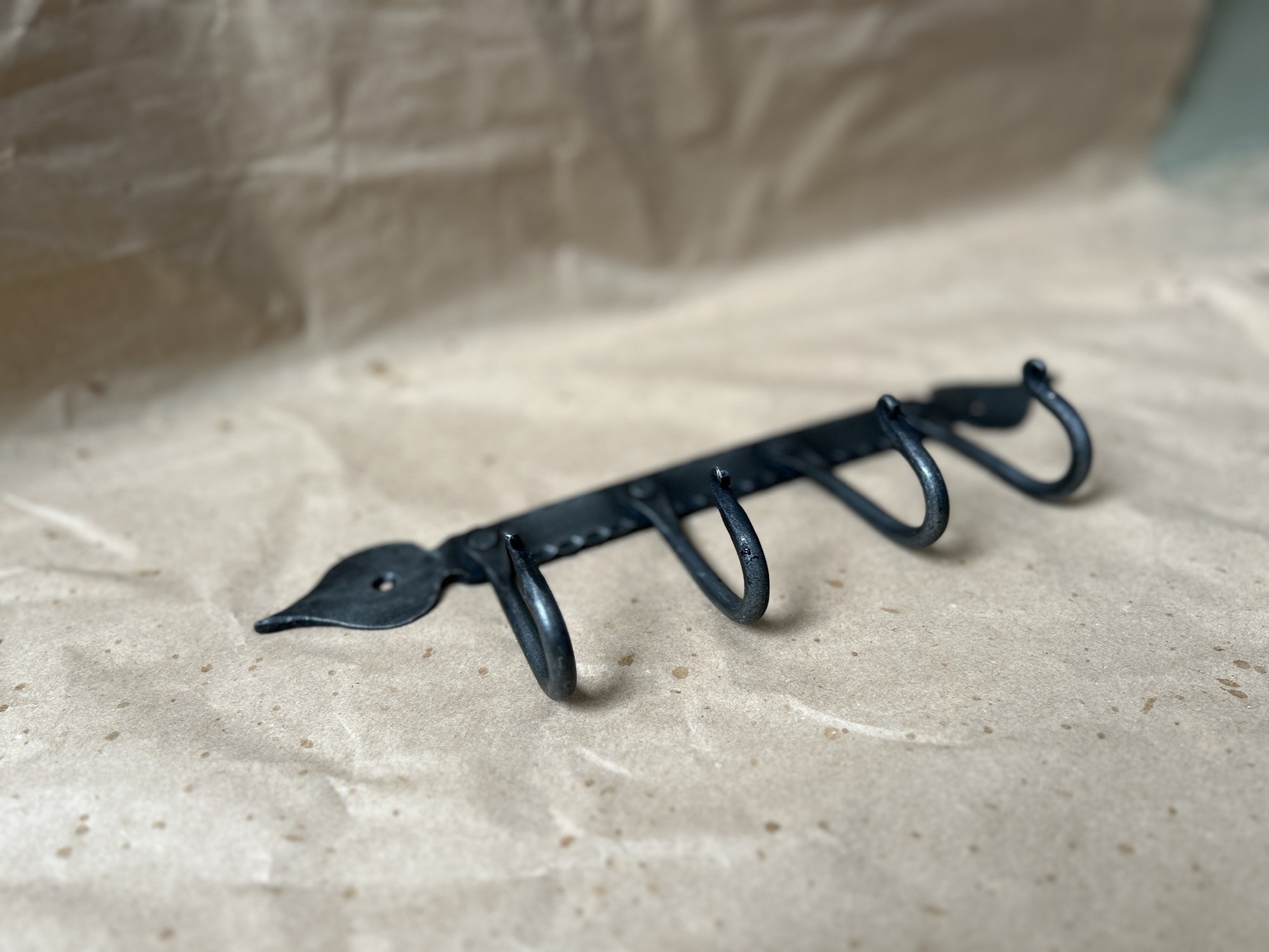 4er Wandhaken aus Eisen, anthrazit, B 32 cm, H 10 cm, L 5 cm von fischer's lagerhaus