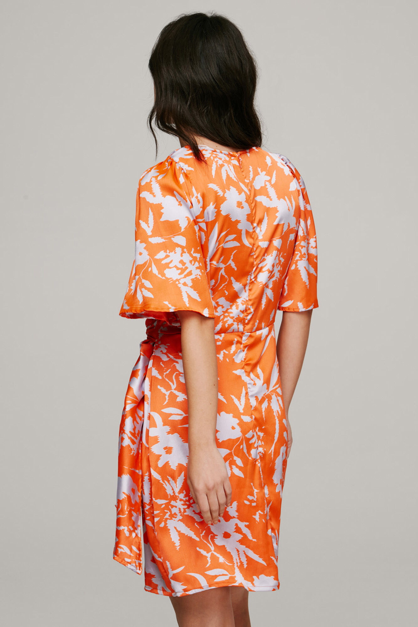 Vestido curto de cetim - Laranja