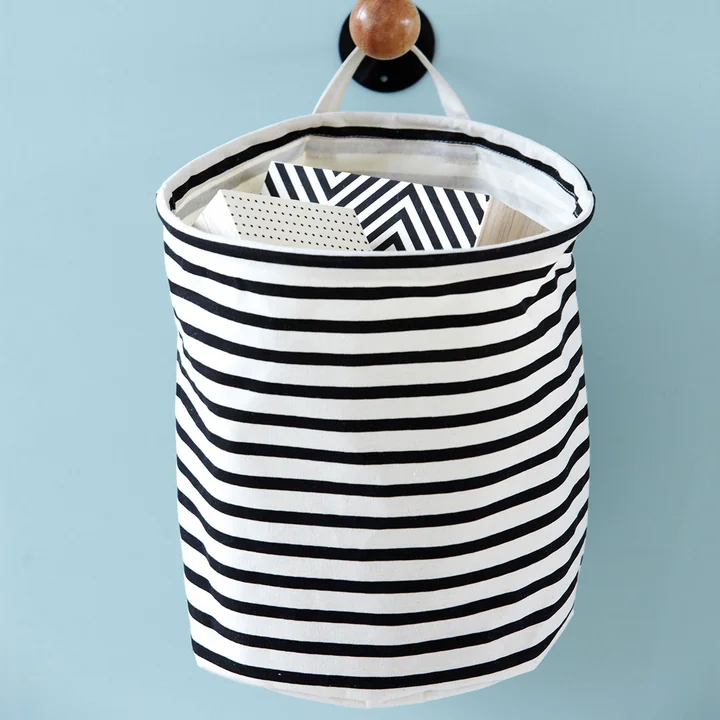House Doctor - Aufbewahrungskorb Stripes, Ø 30 x H 30 cm, schwarz / weiss