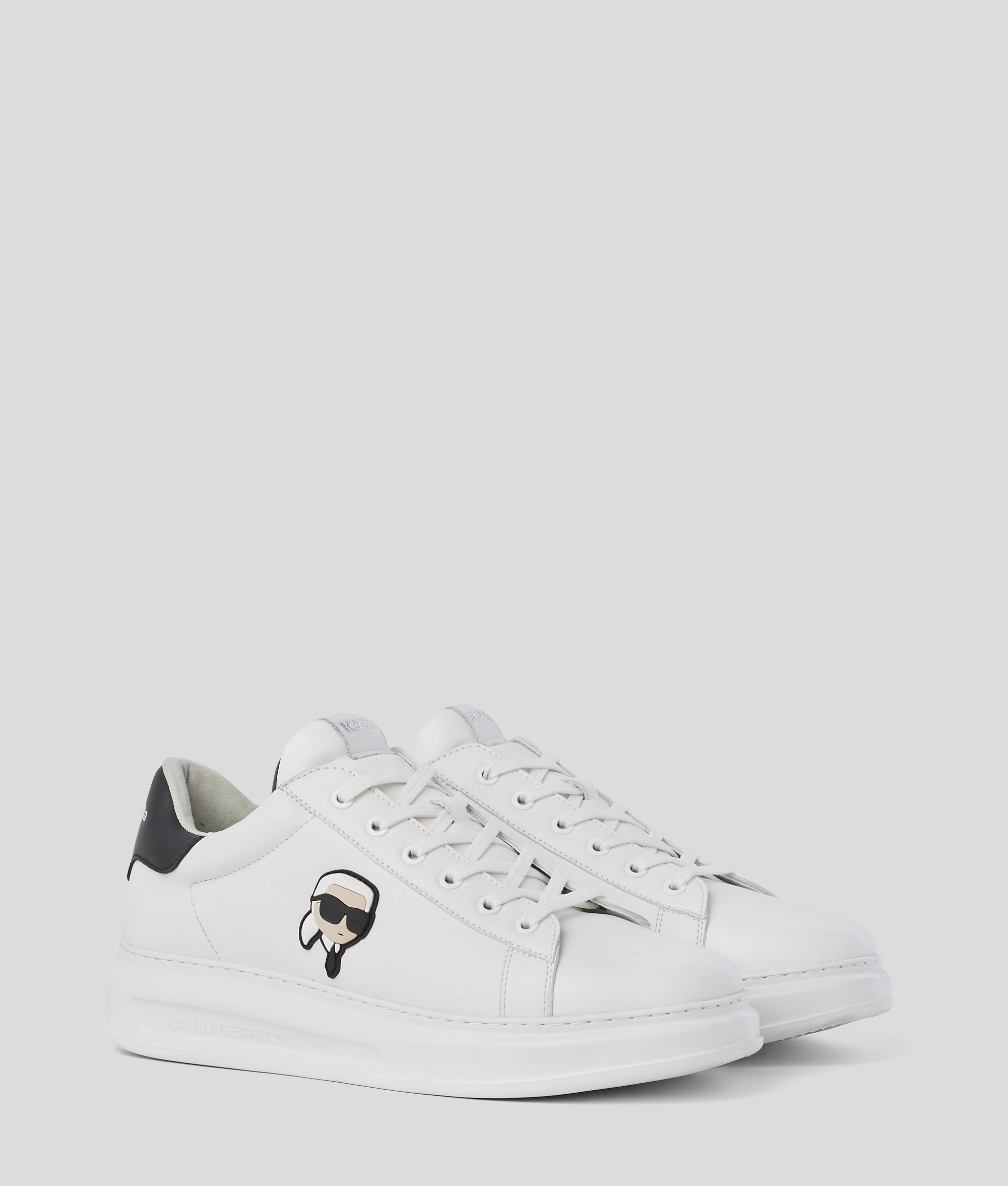 Ikon NFT kapri-sneakers