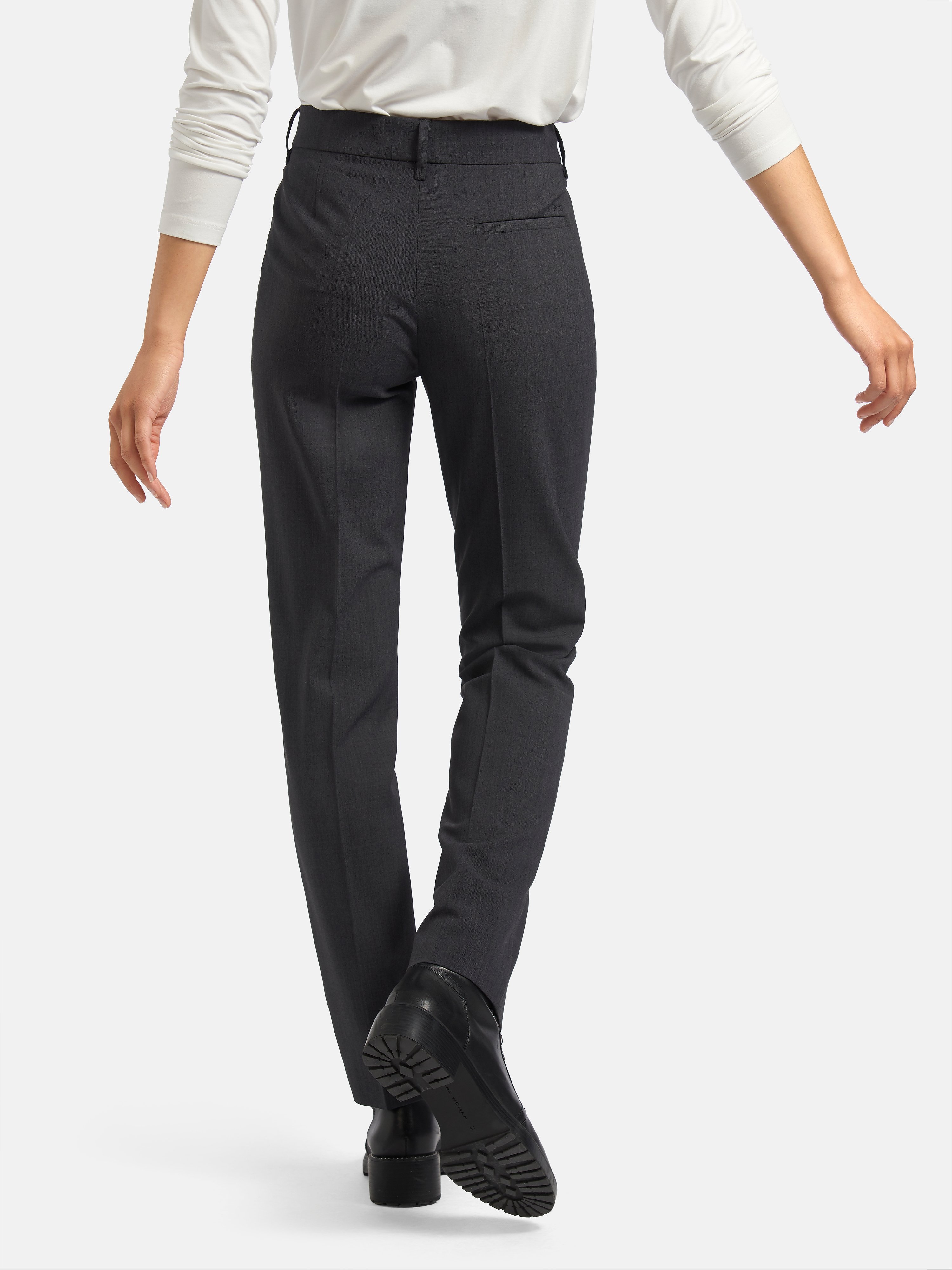 Feminine Fit-Hose Modell Celine
