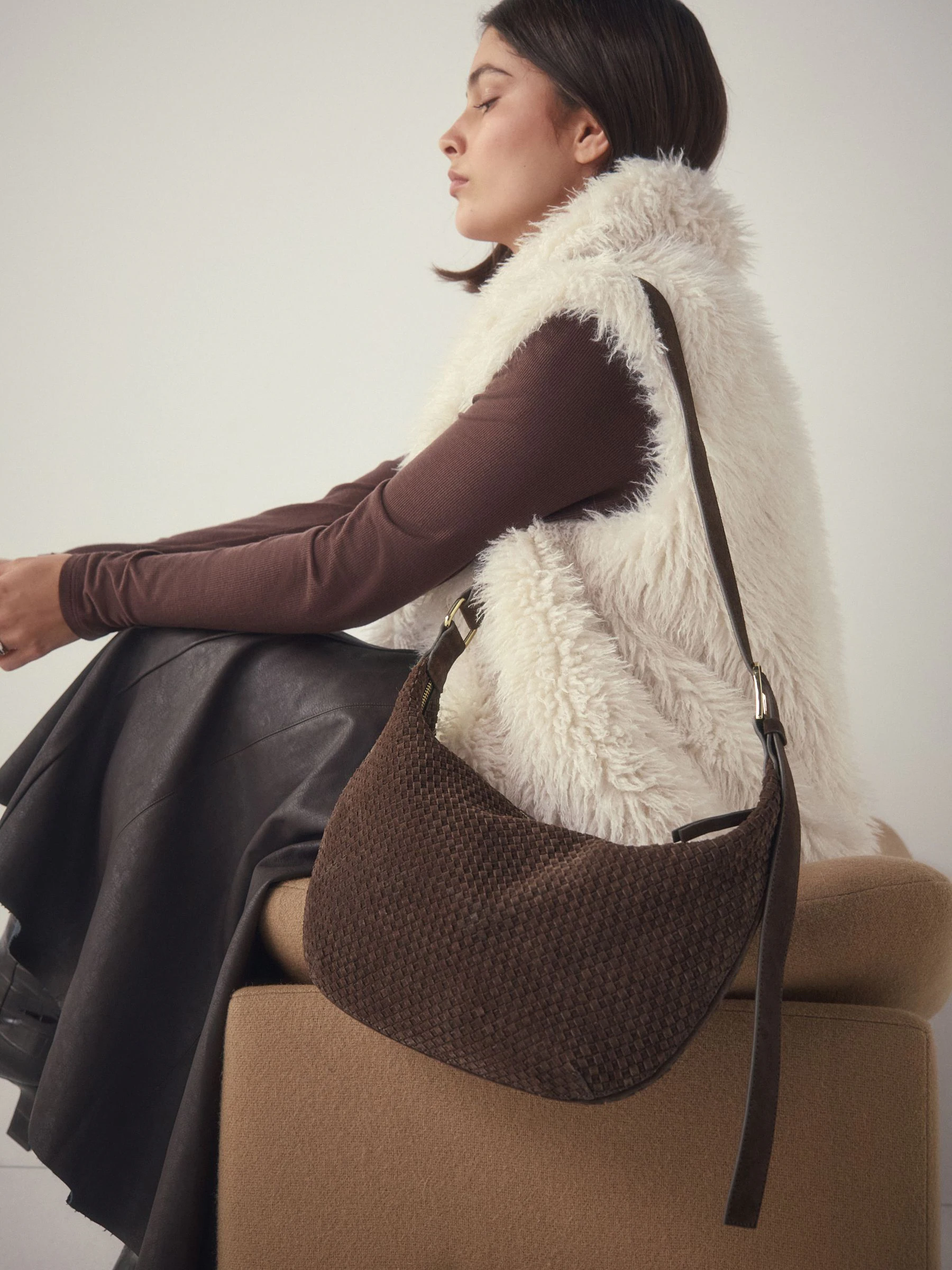 Chocoladebruin - N. Premium Suede Sling Weave Schoudertas