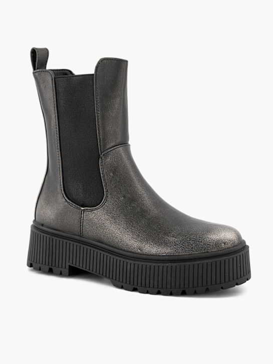 Claudia Ghizzani Chelsea boot