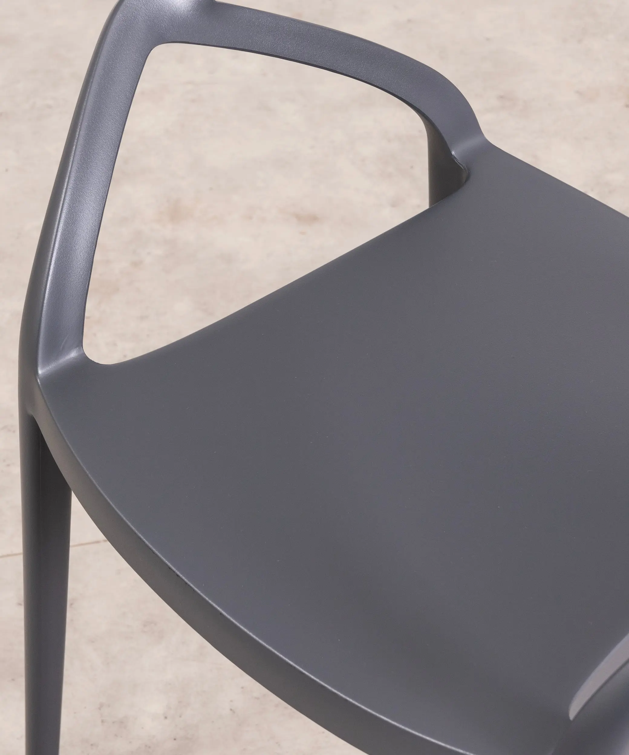 Silla de Polipropileno con Reposabrazos Grace