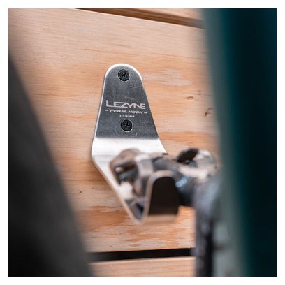 Support Vélo par la Pédale Lezyne Pedal Hook