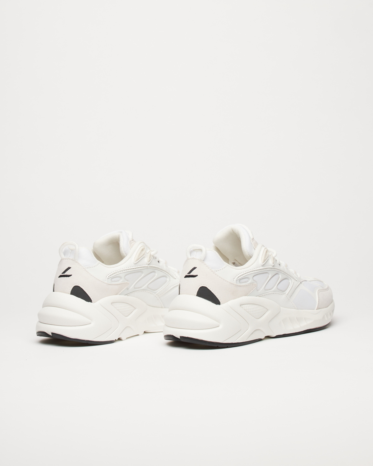 LEVITY Retro Sneaker White