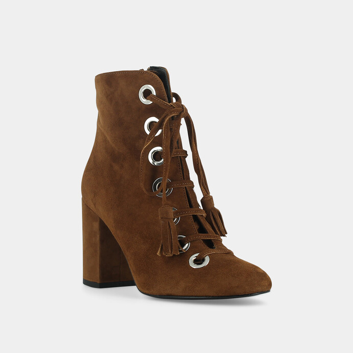 Bottines à lacets et anneaux en métal  en velours marron