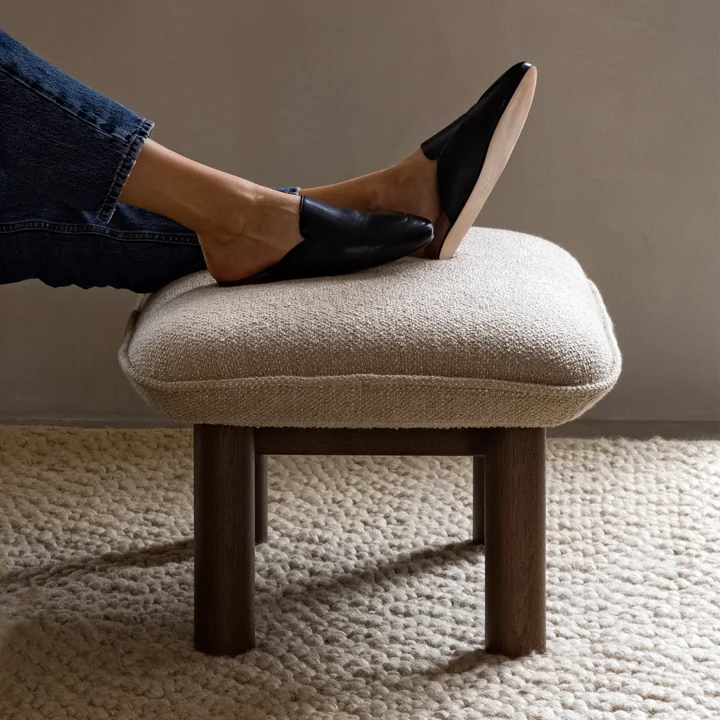 Audo - Brasilia Ottoman, Eiche gebeizt / Bouclé beige