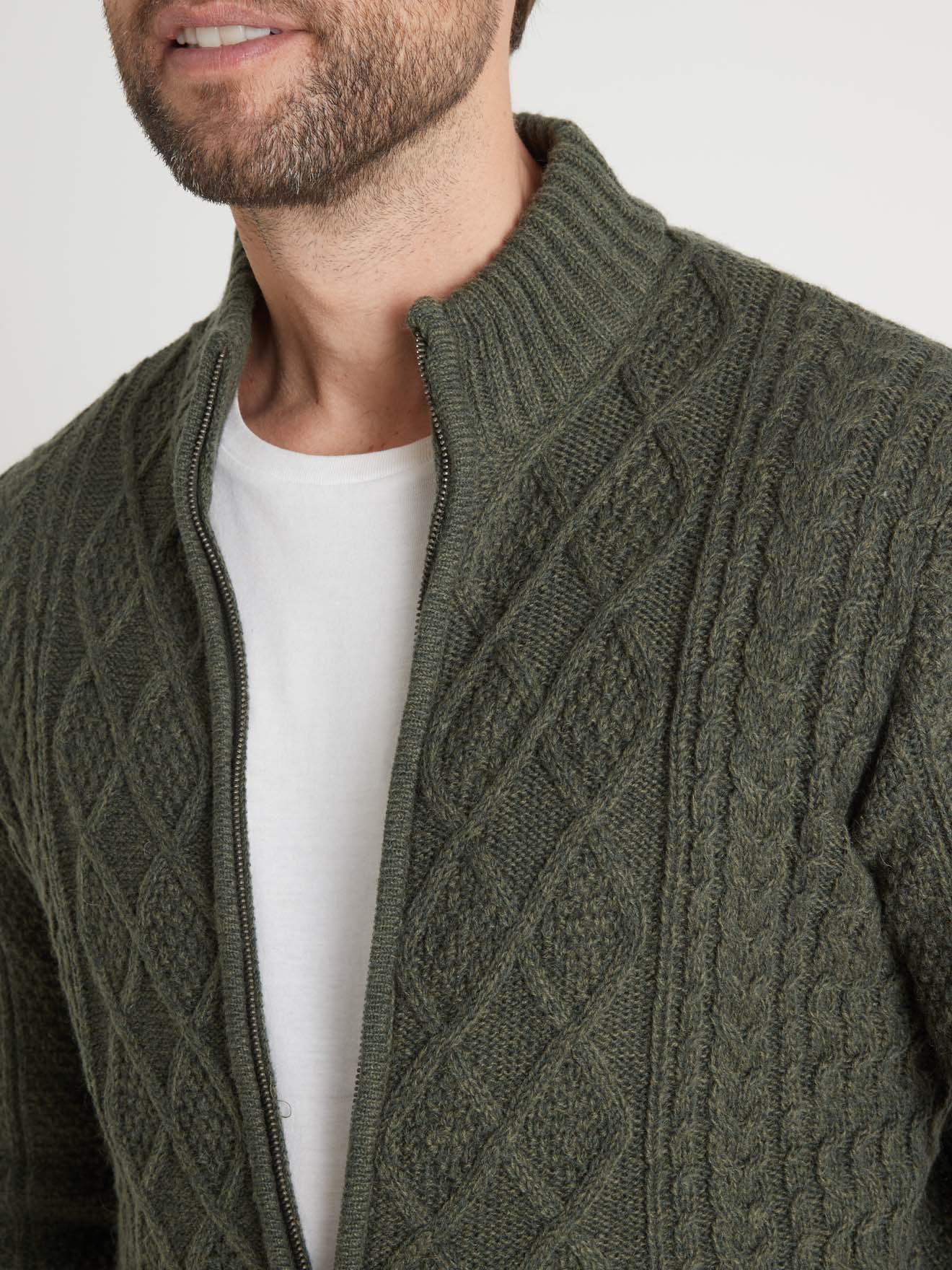 Gilet torsadé zippé col montant