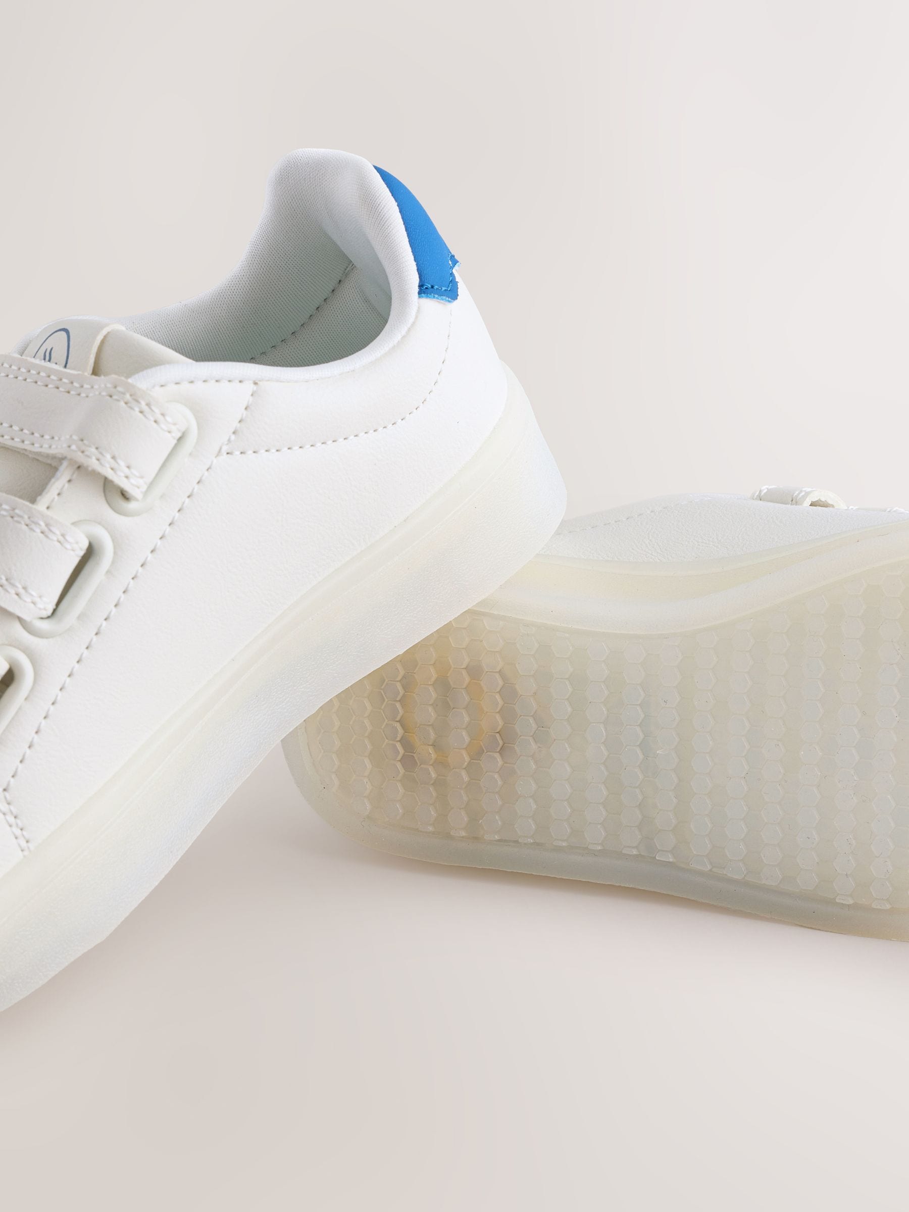 Wit met smiley's - Oplichtende sneakers met klittenbandsluiting