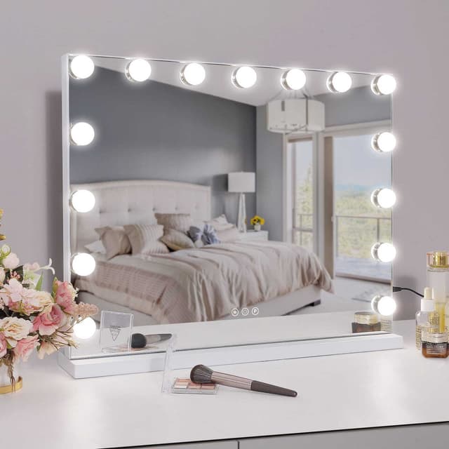 UNIQ XL Hollywood Vanity Spejl med 15 LED pærer og touch funktion