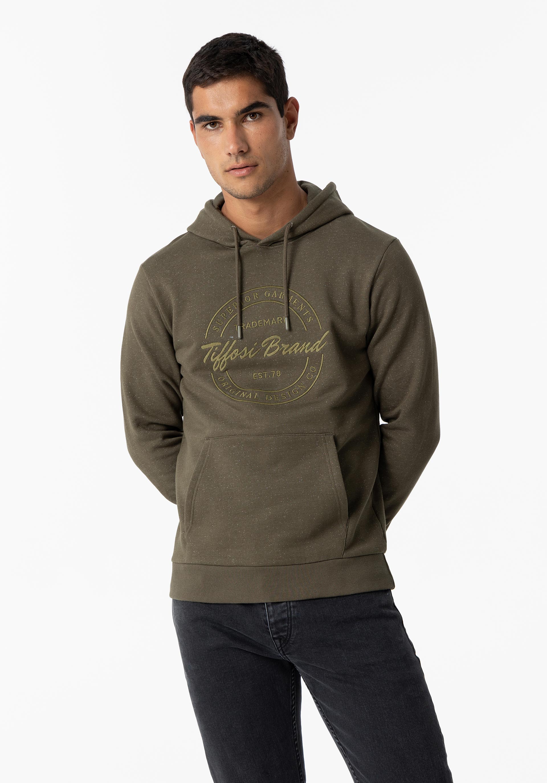 Hoodie com Bordado Frontal