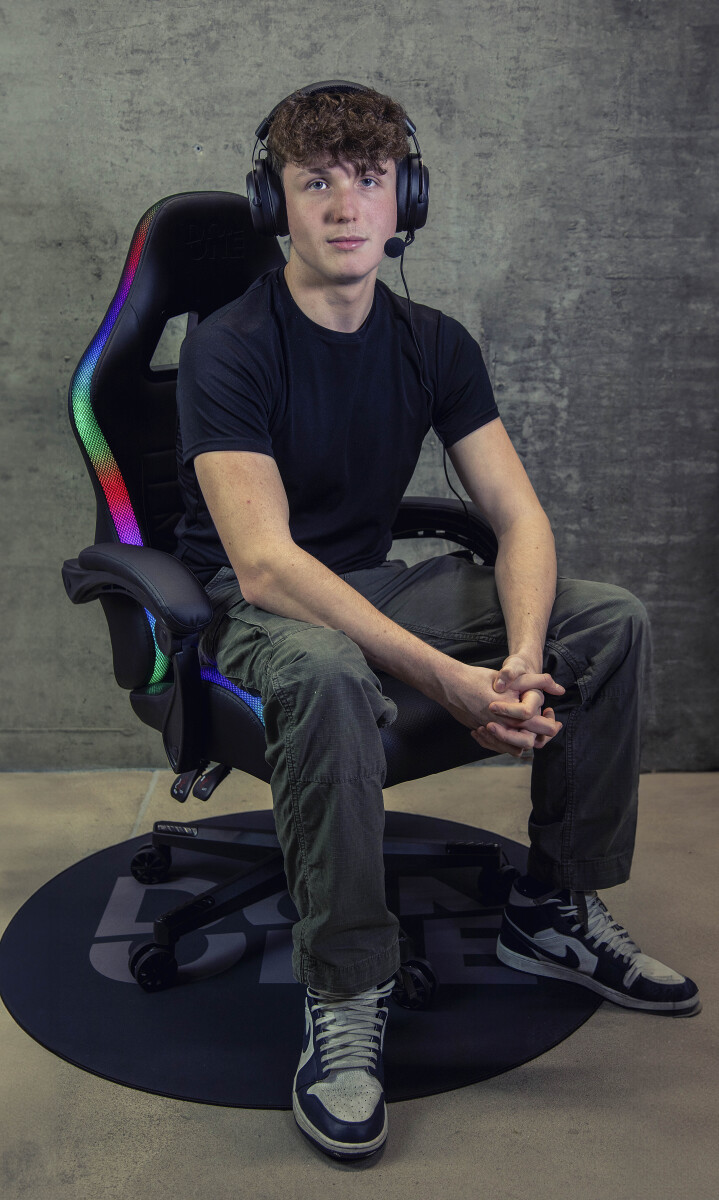 Don One - Floorpad For Gaming Chair Fp100