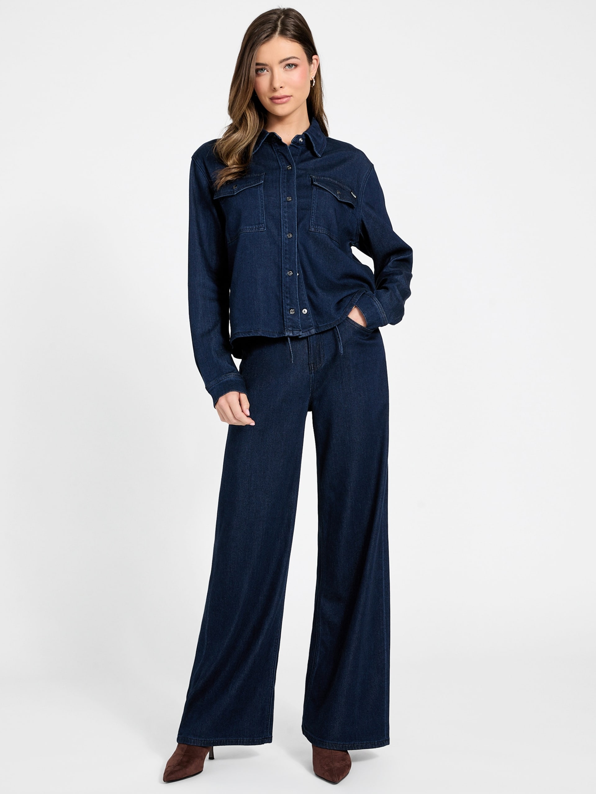 Calça jeans de liocel de perna larga