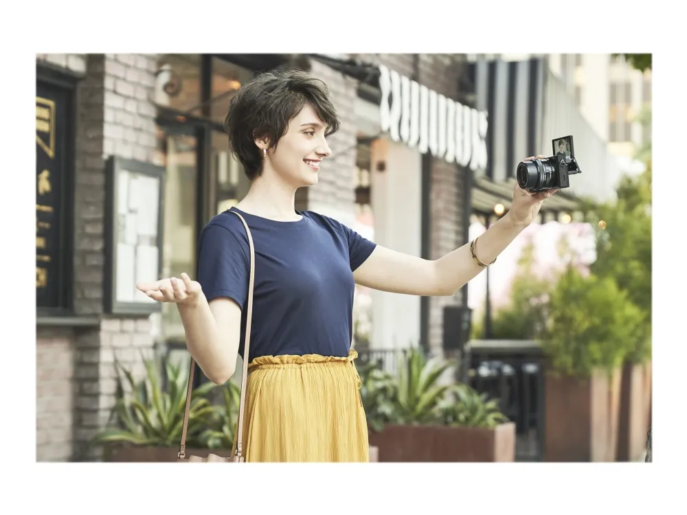 Sony a6100 ILCE-6100 - Digitalkamera - spejlløst - 24.2 MP - APS-C - 4K / 30 fps - kun kamerahus - Wi-Fi, NFC, Bluetooth - sort