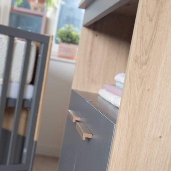 Anna Commode à langer   Anthracite        de               Roba