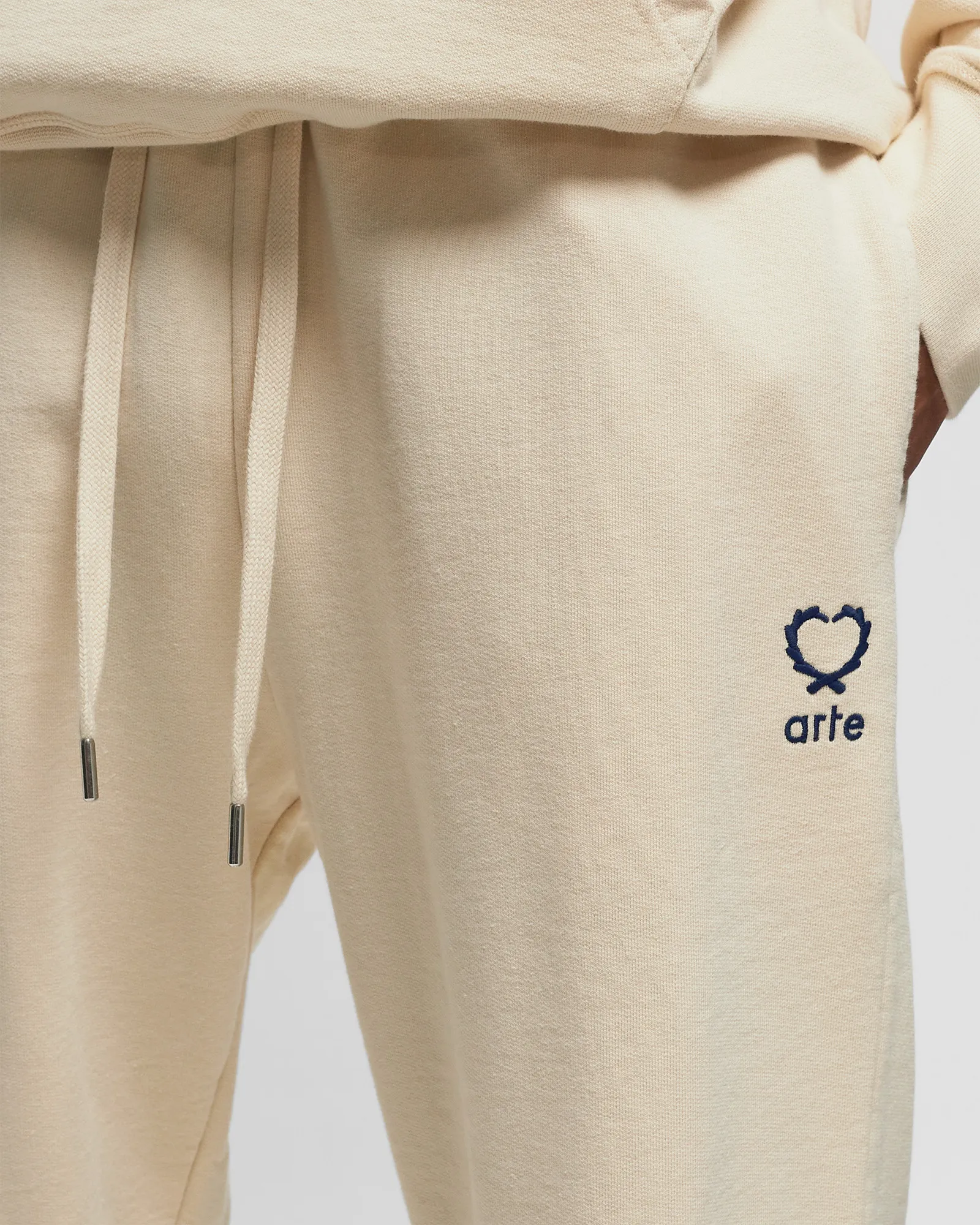 Arte Antwerp Hearts leaves arte logo joggers