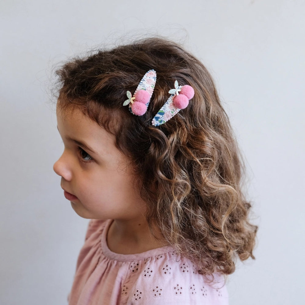Køb Mimi & Lula 2 Hårspænder - Floral Pom Pom Cherries Florence