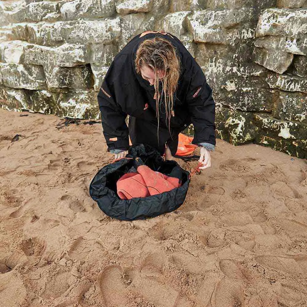 Zone3 Wetsuit Wickelmatte Tasche