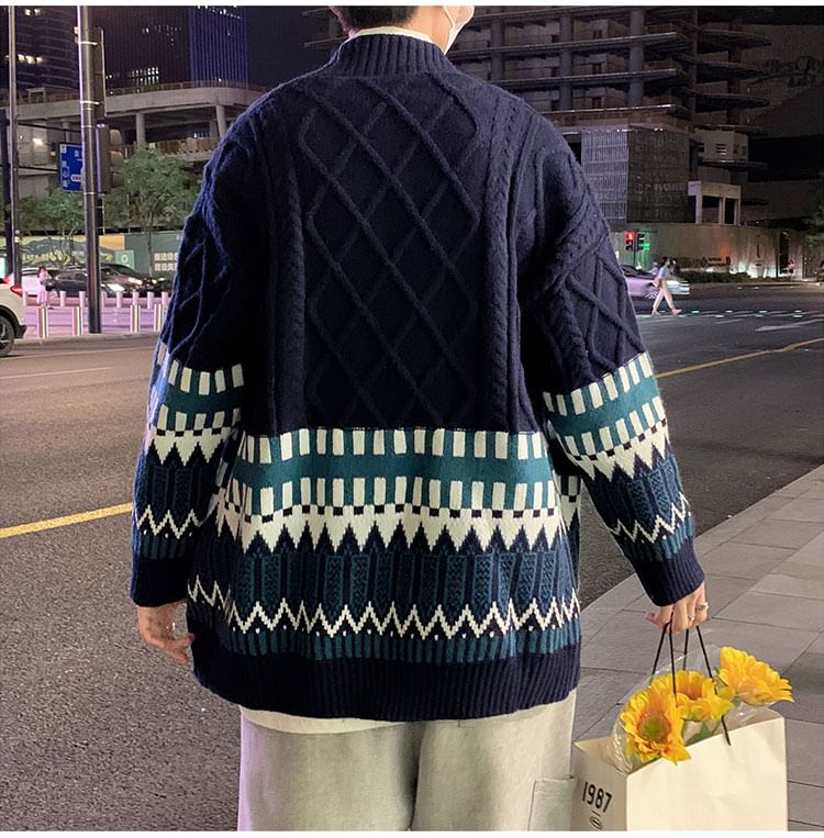 Whyessa - Oversized gebreide cardigan met lange mouwen en V-hals in kleurblokmotief