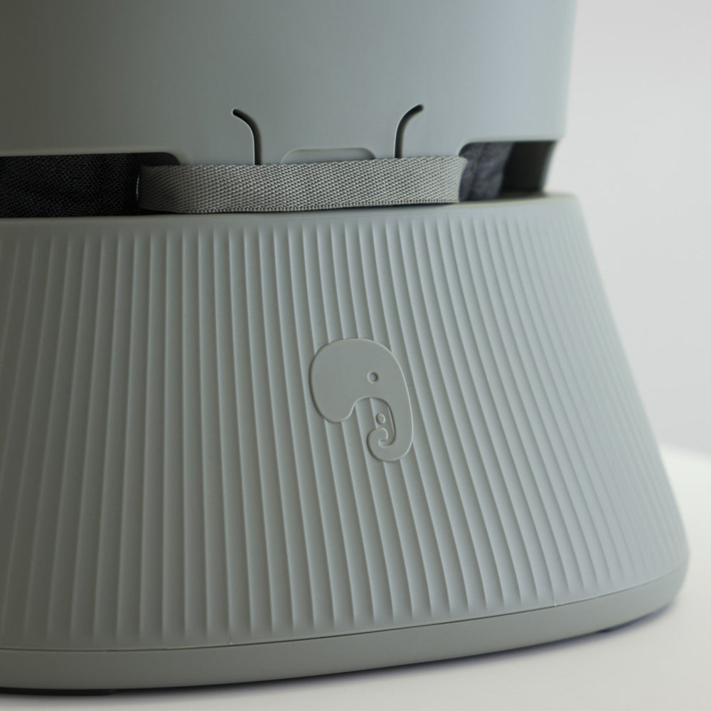 Køb Hannie Sage Green The Portable High Chair