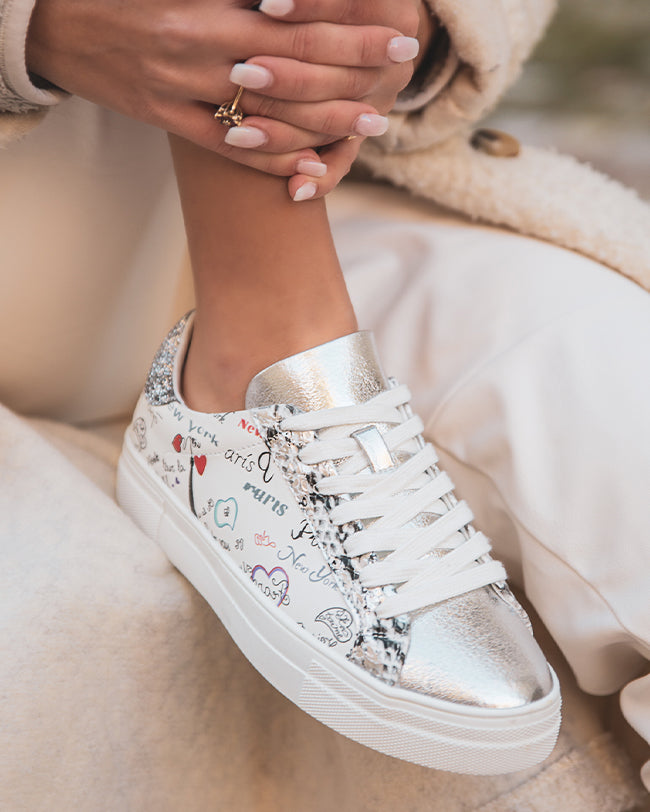 Basket femme blanche graffitis à lacets - Janelle
