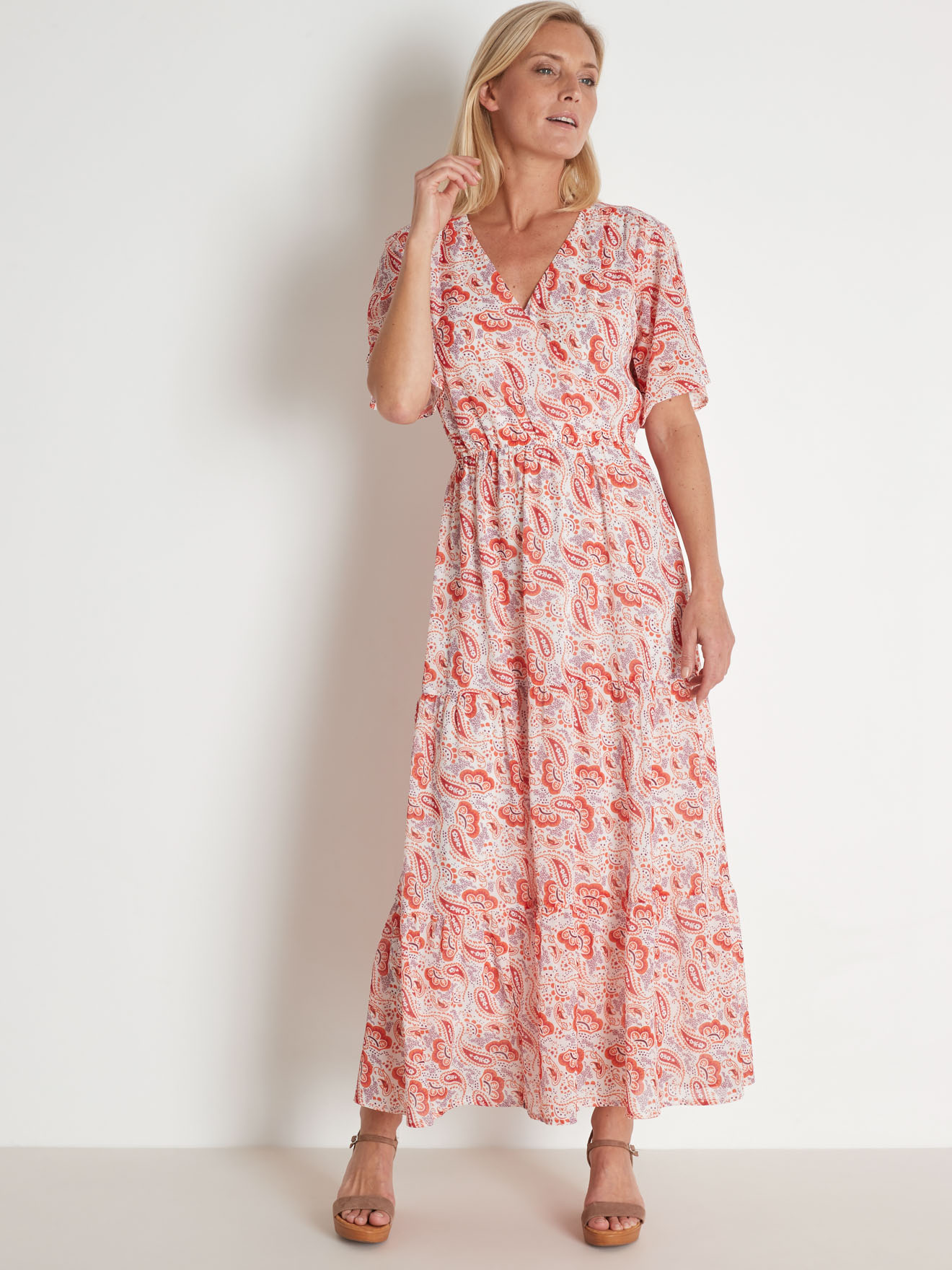 Robe à volants effet cache-coeur