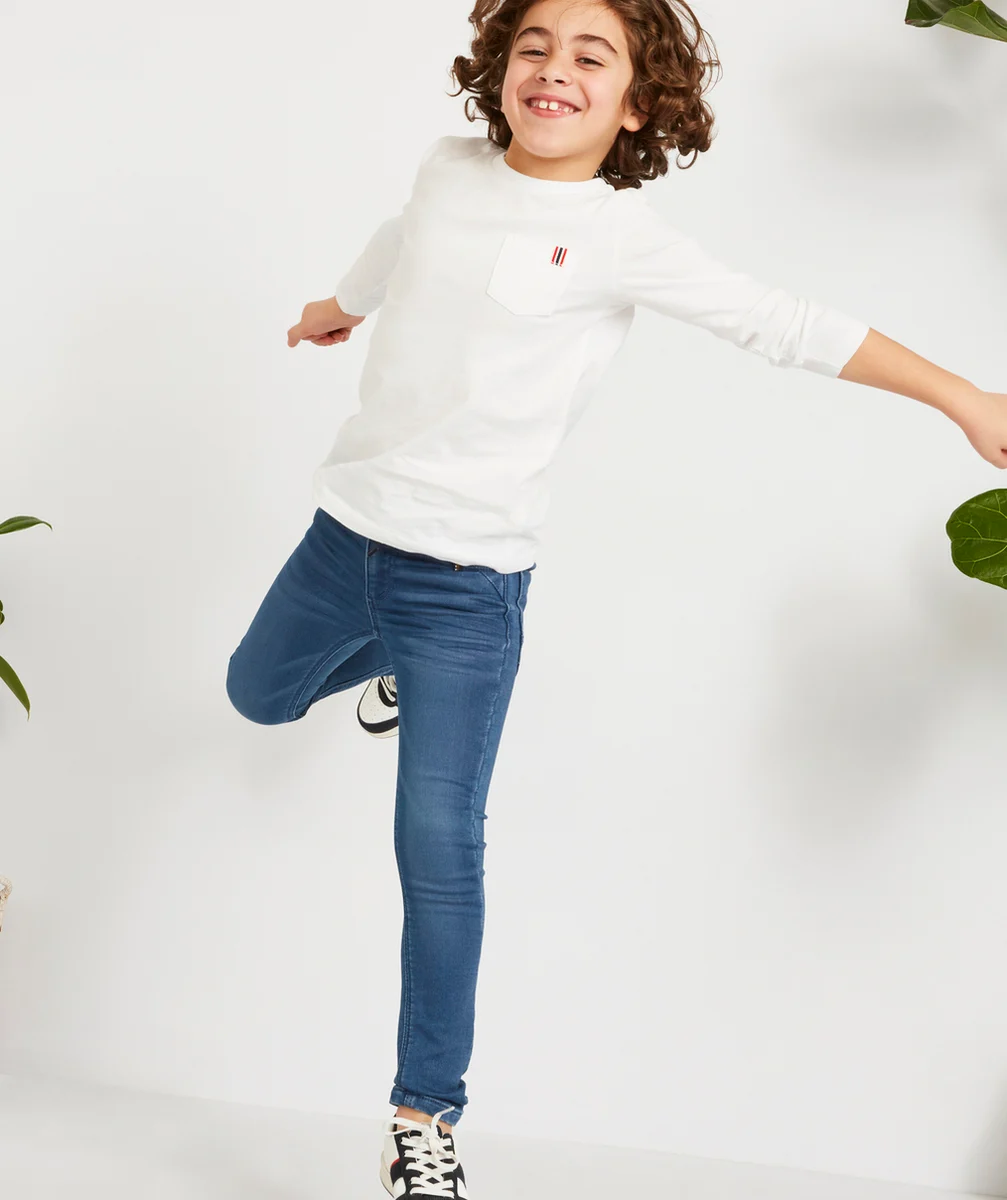 LE T-SHIRT BLANC AVEC POCHE EN COTON BIOLOGIQUE
