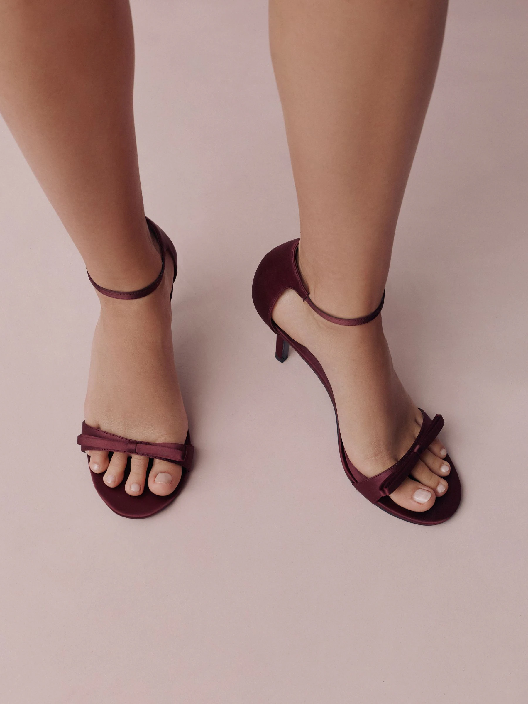 Bordeauxrood - Forever Comfort® Mini Satin Bow Heeled Sandals