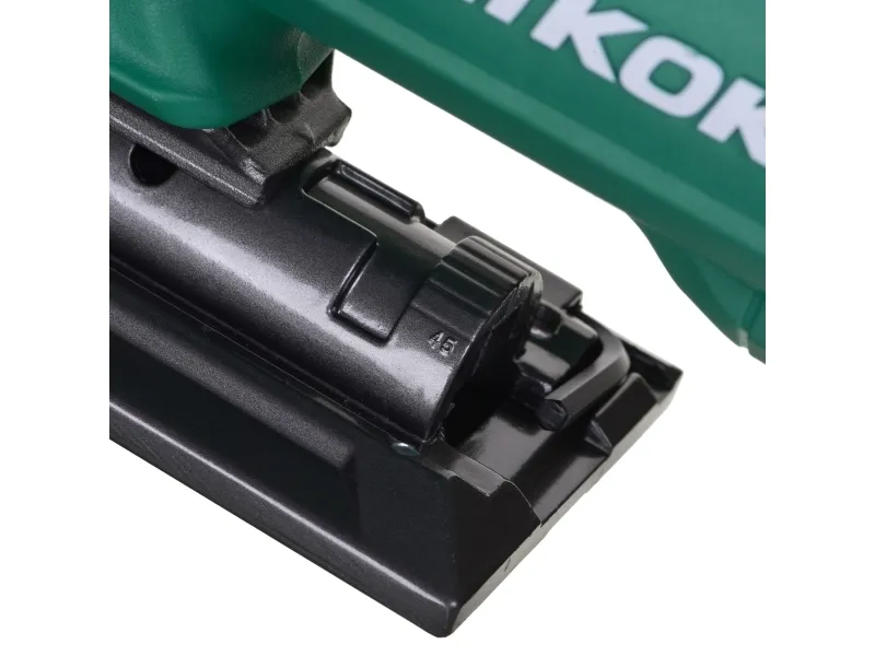 HIKOKI geringssav 705W CJ90VAST WA