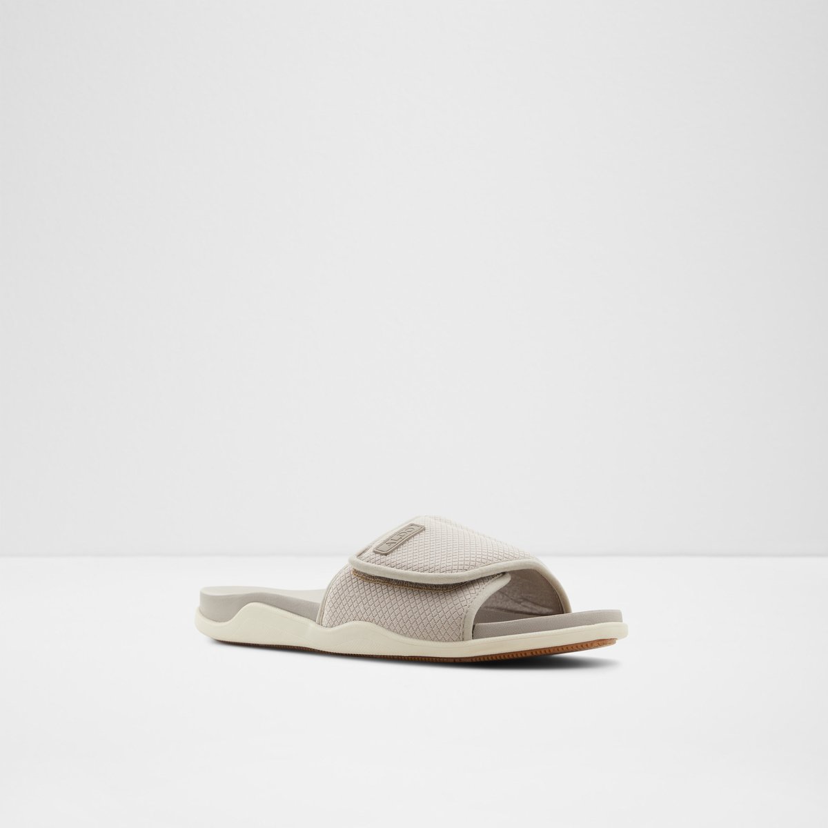 Mirauk Brown Men Slides