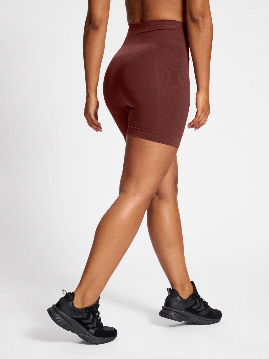 hmlTIF SEAMLESS SHORTS