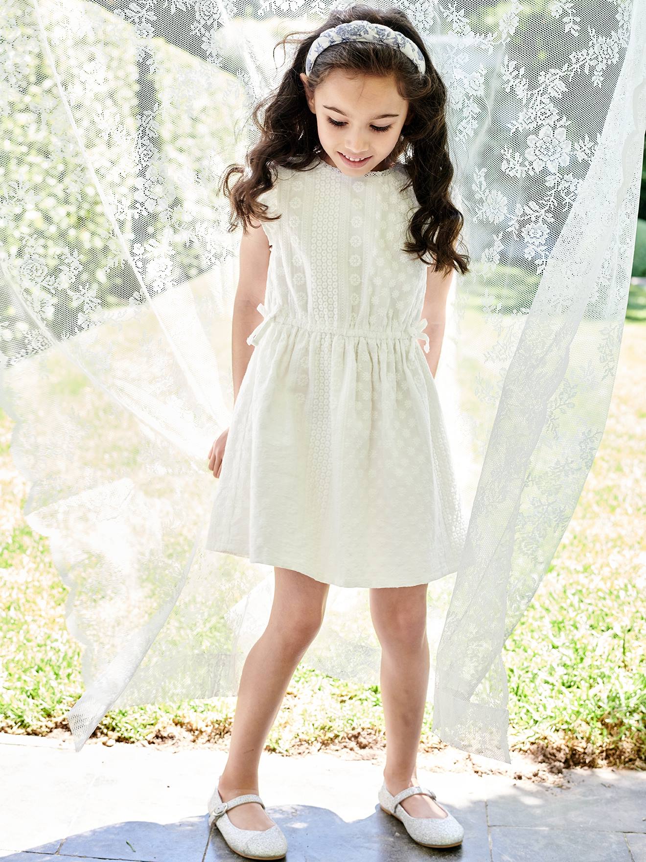 vestido bordado cru