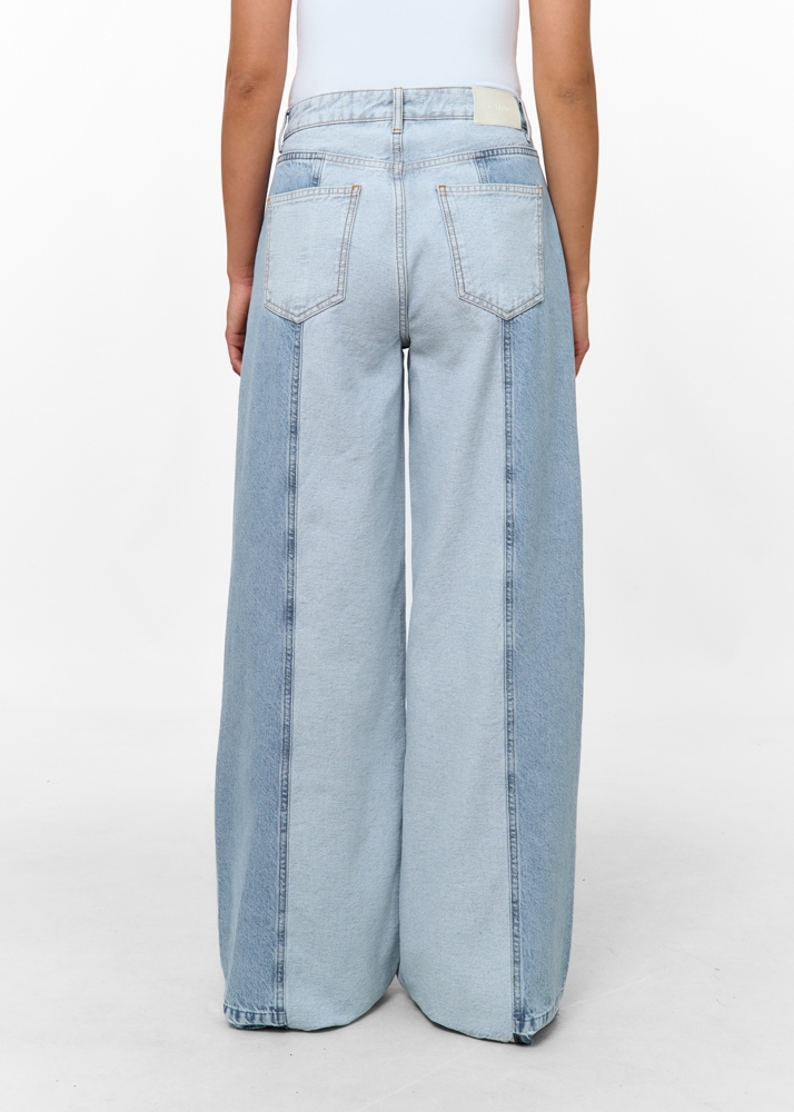 Nora jeans lichtblauw