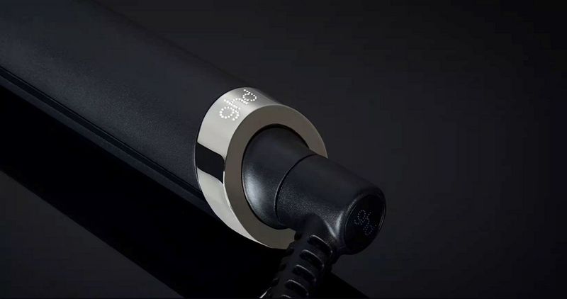 ghd Glide Hot Brush Smoothing Brush with Ceramic Heating Technology and Ioniser