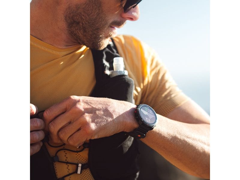 POLAR Sportuhr Grit X2 PRO Schwarz, M/L Sportuhr mit optischer Pulsmessung und Smartwatch-Navigation