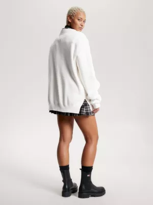 Suéter oversized com decote em V e logo