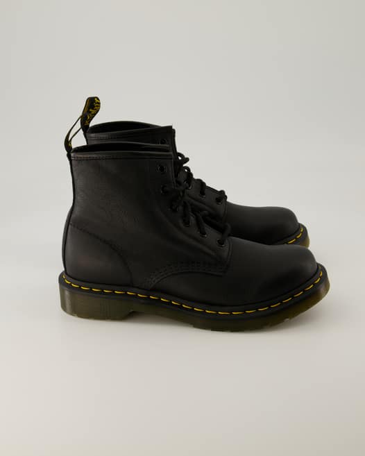 Dr. Martens 101 Black Virginia Stiefeletten in Schwarz