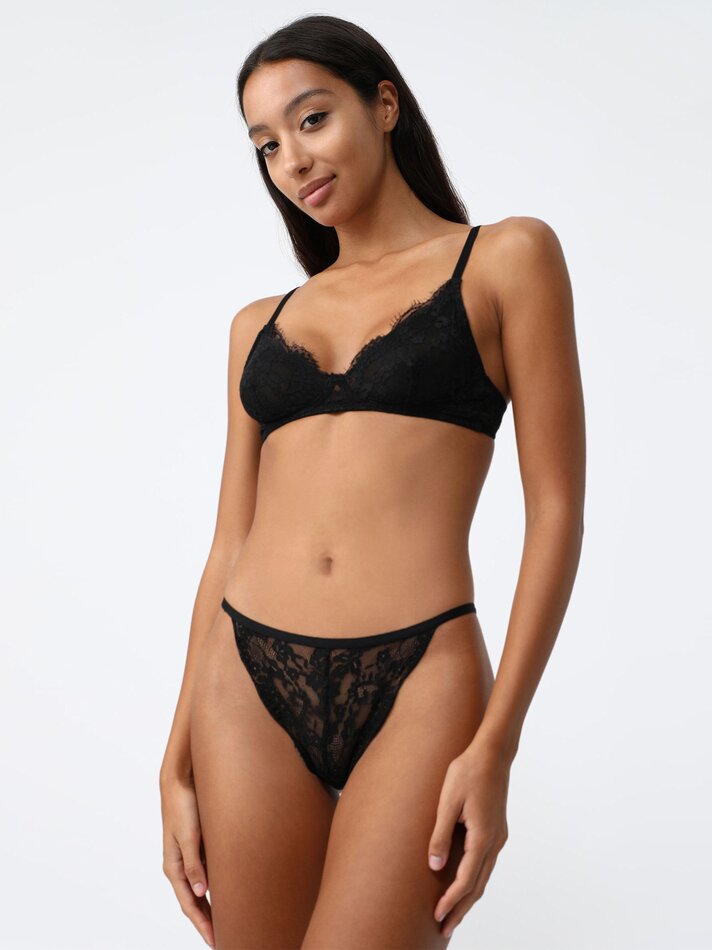 Conjunto com 2 calcinhas de renda - Pretas