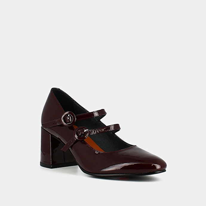Babies à talons  en cuir verni bordeaux