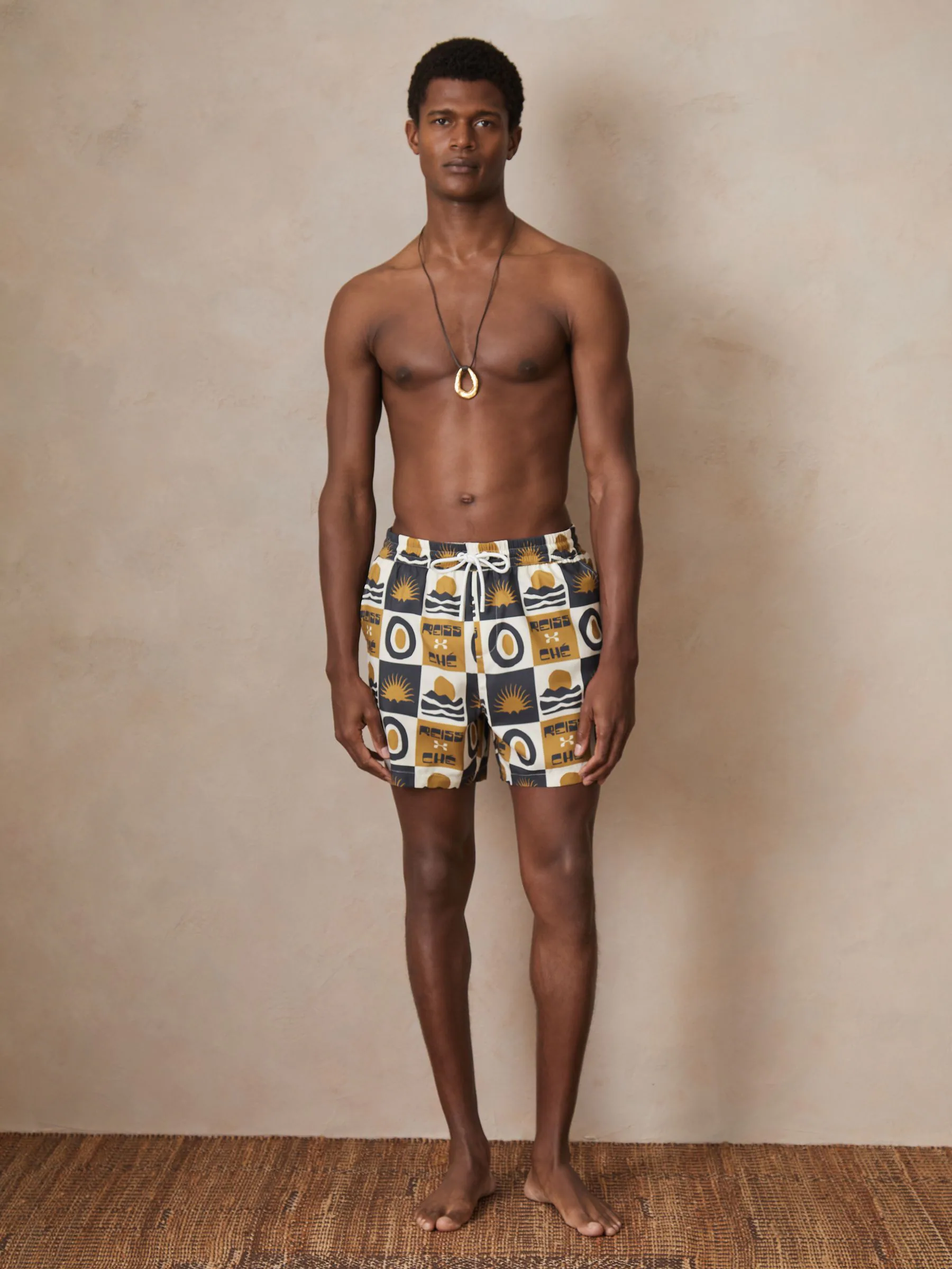 Olijfgroen - Reiss Trinity Reiss | Ché Sunset-Print Swim Shorts