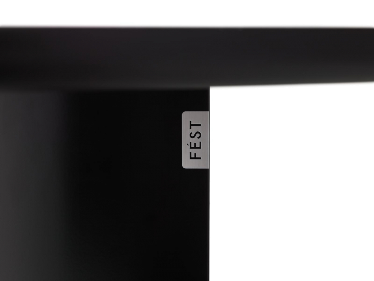FÉST Plateau eettafel 120 zwart eiken blad