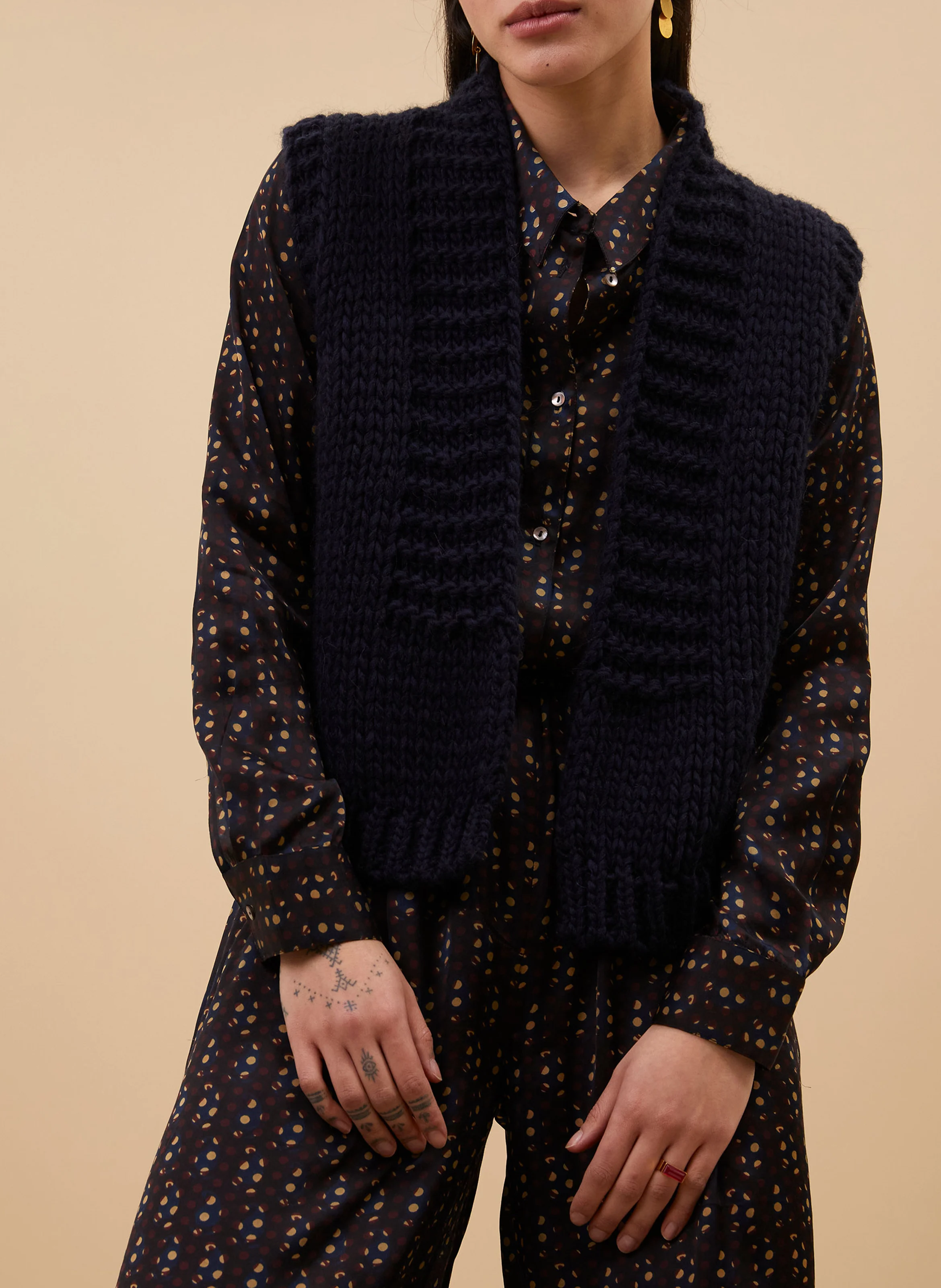LEVI - Gilet en tricot texturé | Bleu