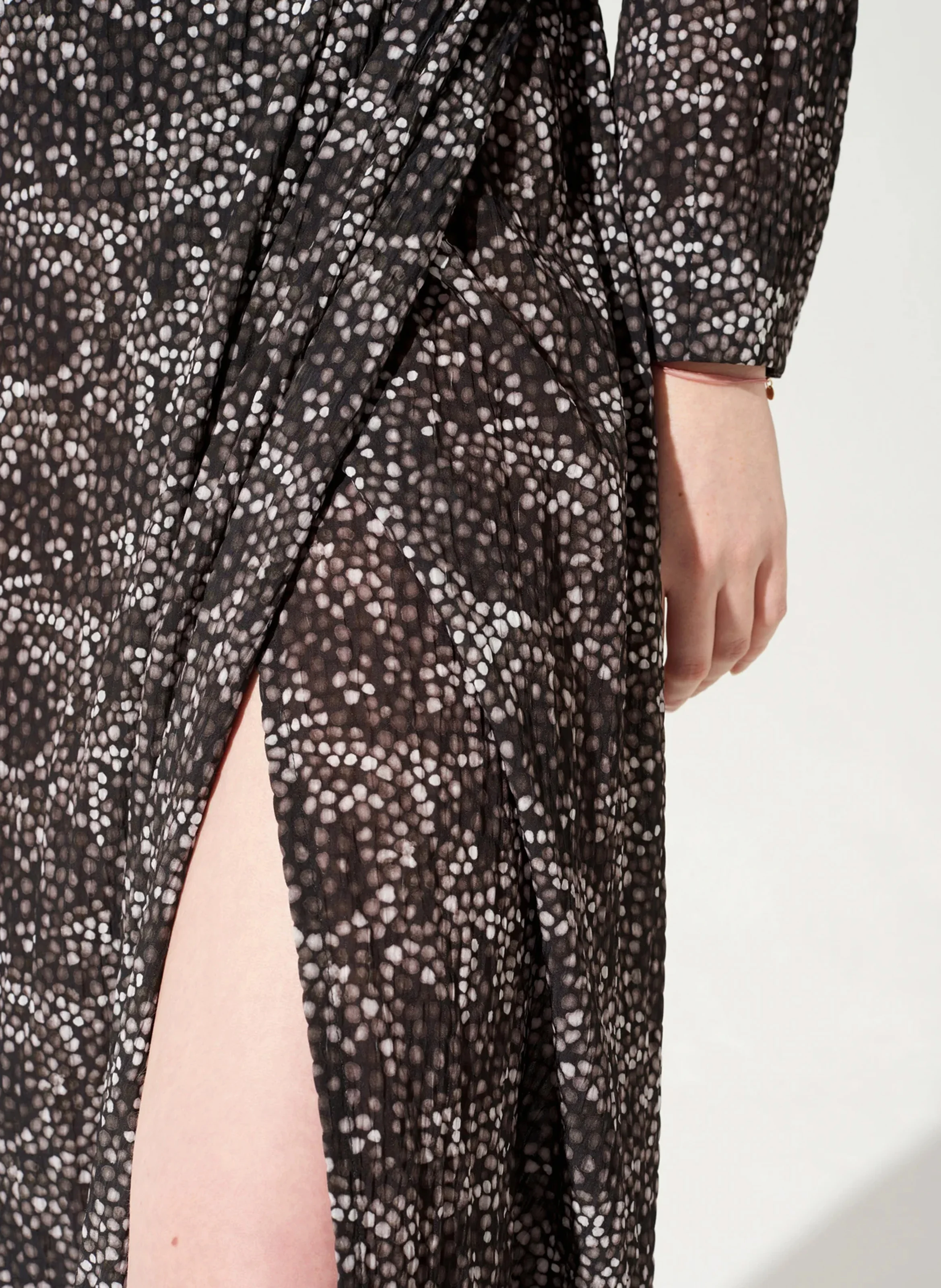 Robe col montant ajustée imprimée | Noir