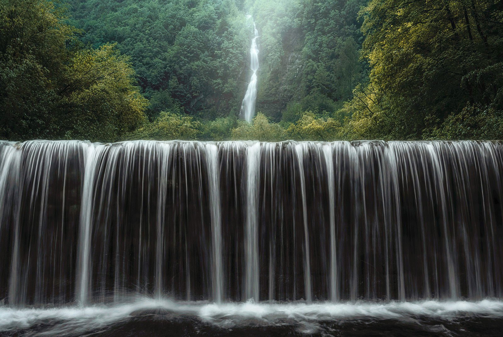 Curtain Falls by Thomas de Franzoni - Limited Edition. Edition of: 150. Signed.