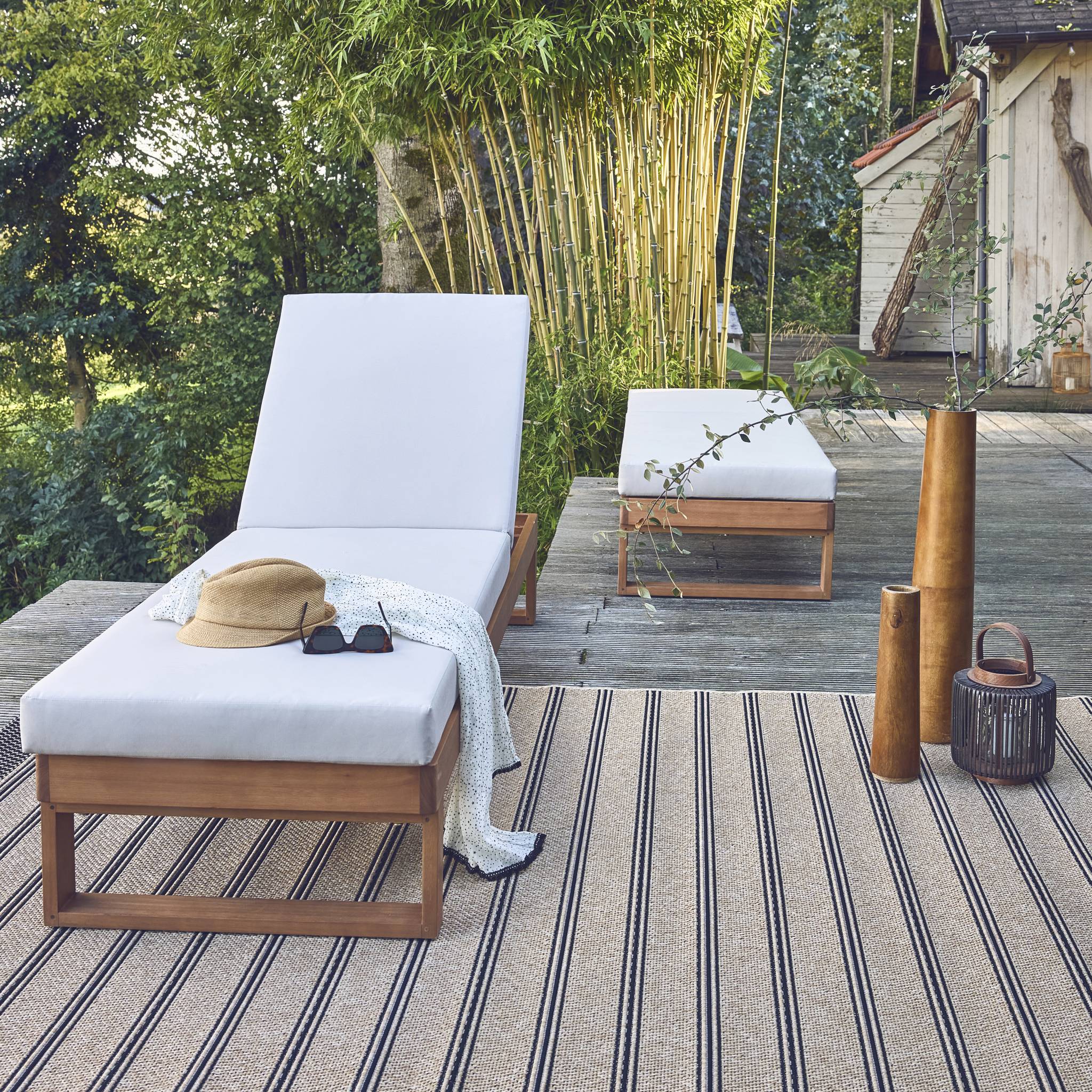 sweeek - Ligbank in eucalyptus hout, multiposities (set van 2)
