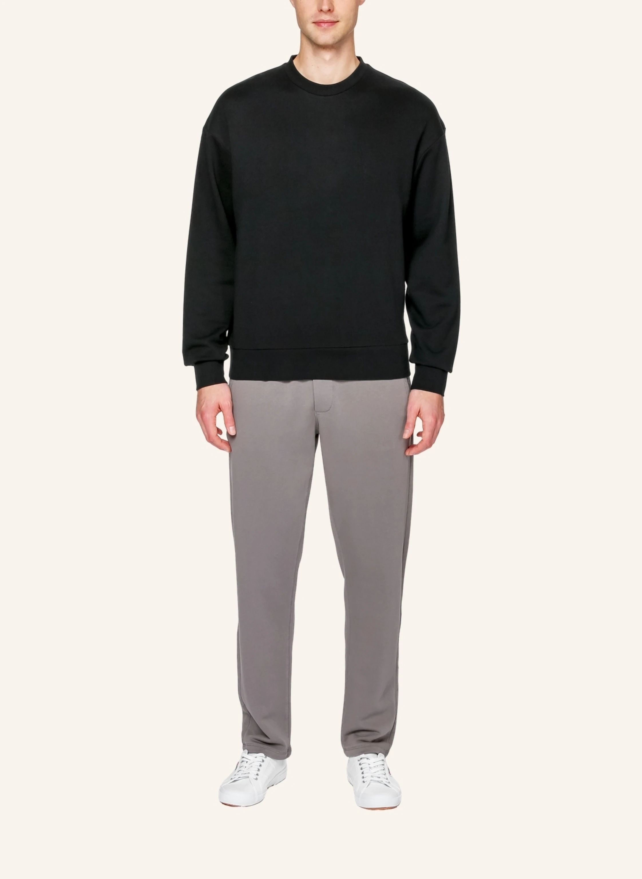 TRUSTED HANDWORK Oversized 1/1-Sleeve Sweatshirt w.Dropped Shoulder