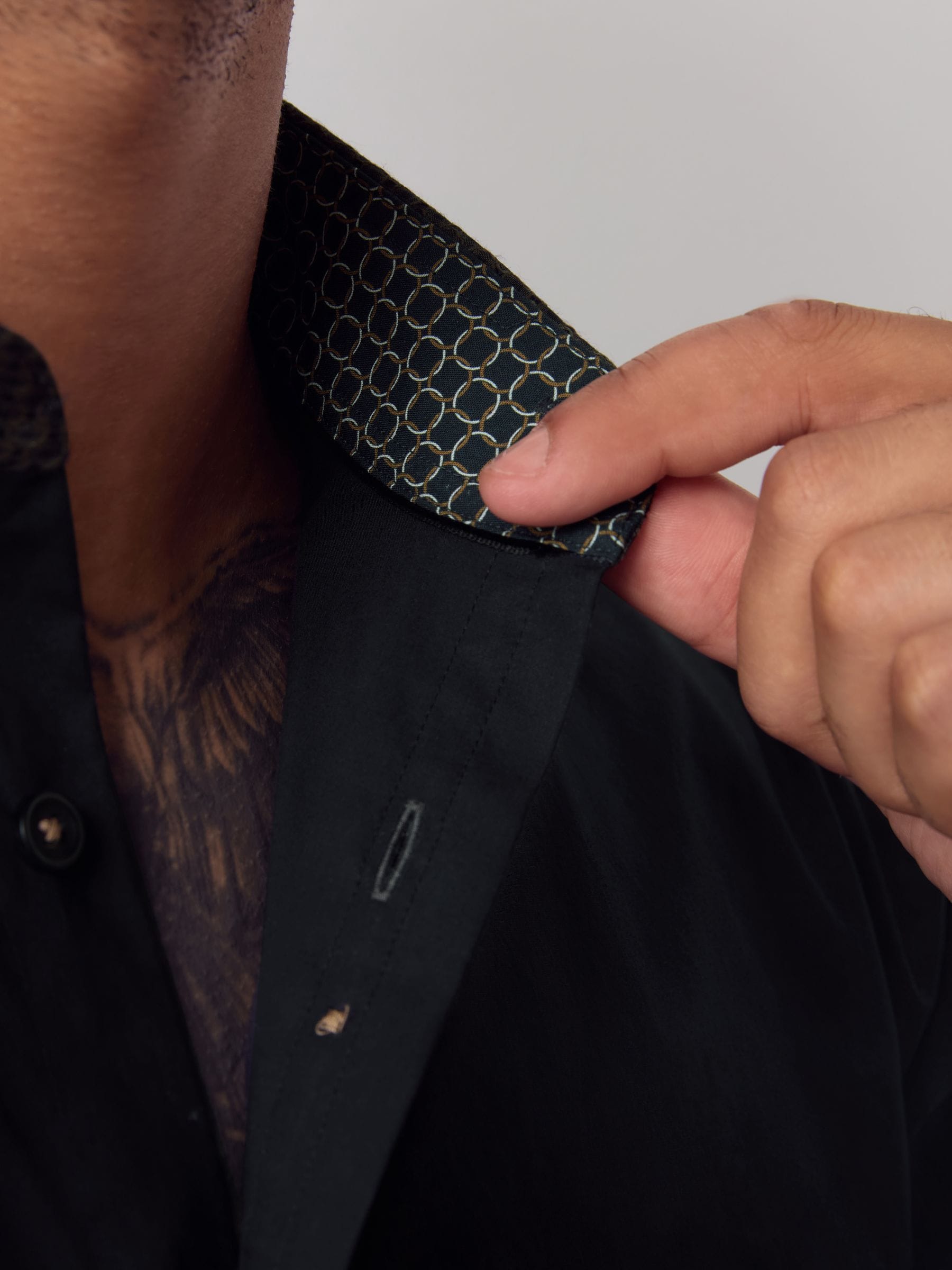 Zwart/goudkleurige kraag - Smart Trimmed Long Sleeve Party Shirt